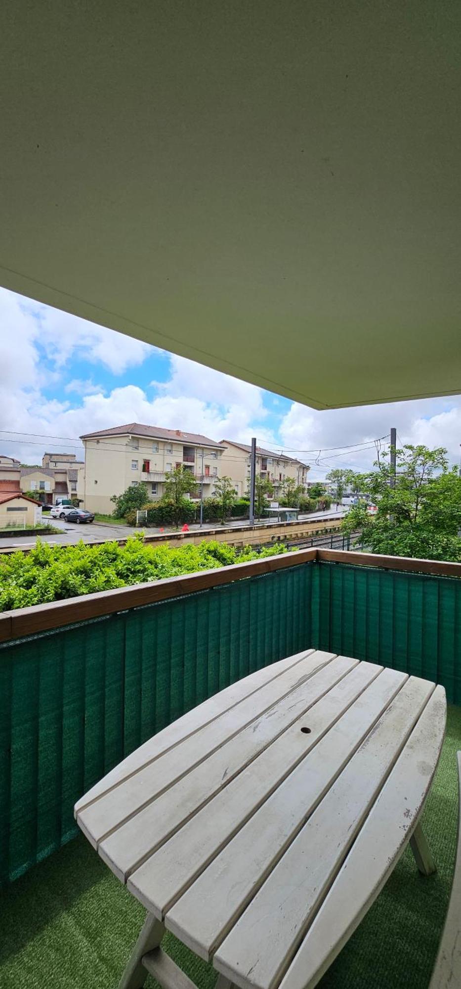 Le Cocon De Soie Superbe T3 A Vaulx En Velin Appartement Buitenkant foto